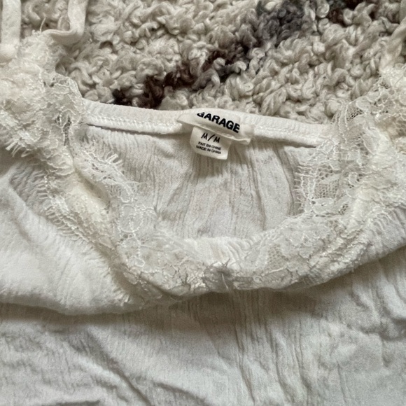 White Garage Tank - Picture 3 of 4